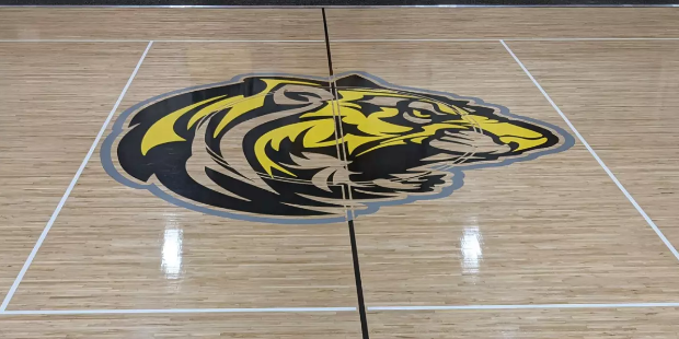 maynard high school ar basketball​